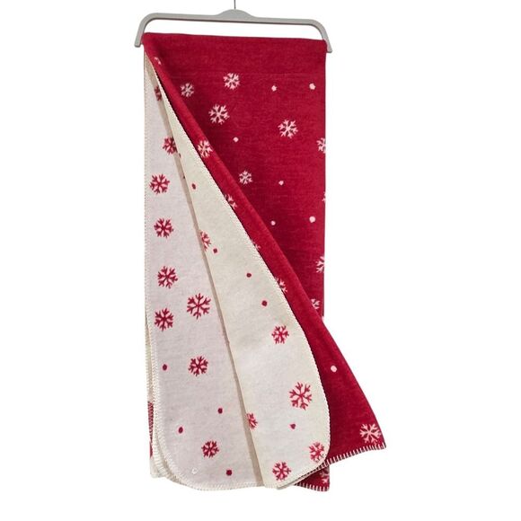 Docofil Reversible Ivory Red Snowflakes Throw Blanket 51x67 Made in Portugal - Picture 7 of 15